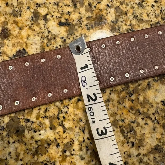 J Crew Vintage Studded Wide Leather Belt Made in England M Slip Through Buckle - Picture 5 of 9